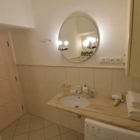 Ramova Apartament *